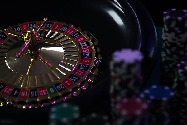 senang4d slot mobile app interface showing live dealer tables and sportsbook markets